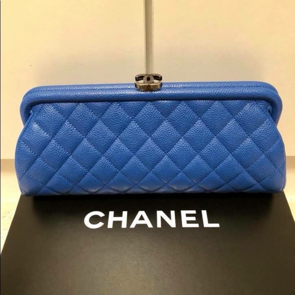 ***SOLD***New Chanel clutch